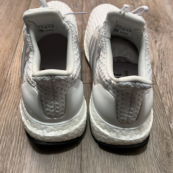 ULTRABOOST 4.0 - Picture 5 of 12